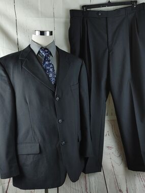 Gianelli Mens 46R Charcoal Gray Pinstripe 3 Btn 2pc Suit Pleated Pants 40x30.5